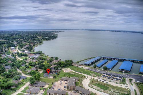 11 Lakeway Dr, Heath, TX, 75032-7610 | Card Image