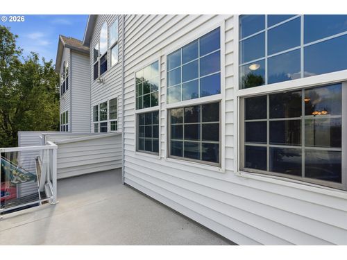 400 Se 2nd St, Troutdale, OR, 97060-2004 | Card Image