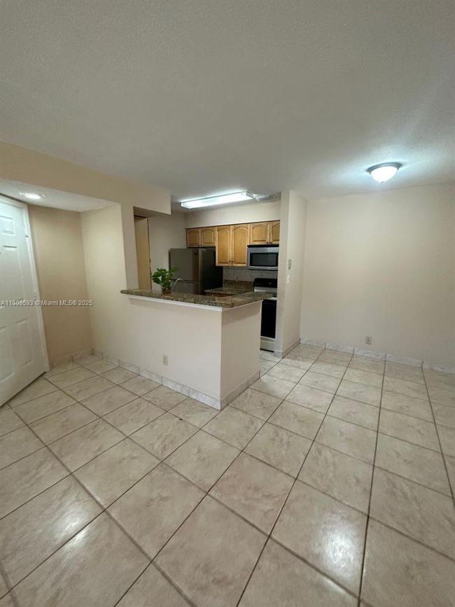 APT-4204 - 2846 S University Dr, Condo with 1 bedrooms, 1 bathrooms and null parking in Davie FL | Image 5