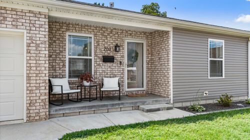 203 W Locust St, Fort Branch, IN, 47648-1314 | Card Image
