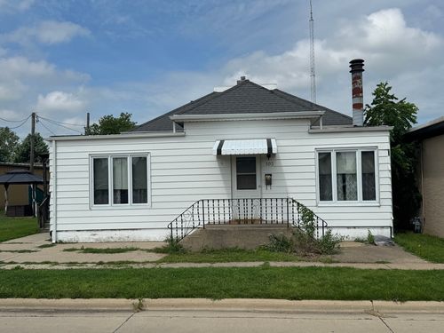 103 W Walnut St, Oglesby, IL, 61348-1215 | Card Image