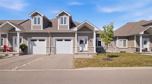 10-744 Nelson St W, Port Dover, ON, N0A1N0 | Card Image