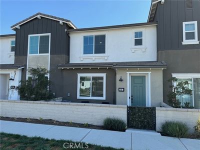 89 - E Moonlight Street, Condo with 2 bedrooms, 2 bathrooms and 2 parking in Ontario CA | Image 1