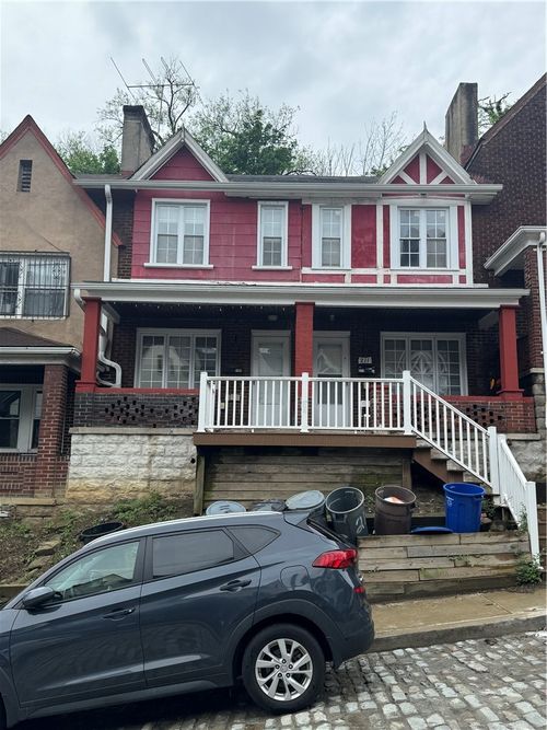 211 Chesterfield Rd, Oakland, PA, 15213-2515 | Card Image