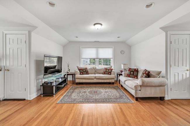 70 Vista View Dr, House other with 5 bedrooms, 4 bathrooms and null parking in Southbury CT | Image 37