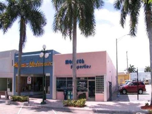 d-2012 Hollywood Bl, Hollywood, FL, 33020 | Card Image