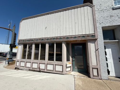 105 Water St, Wilmington, IL, 60481-1373 | Card Image