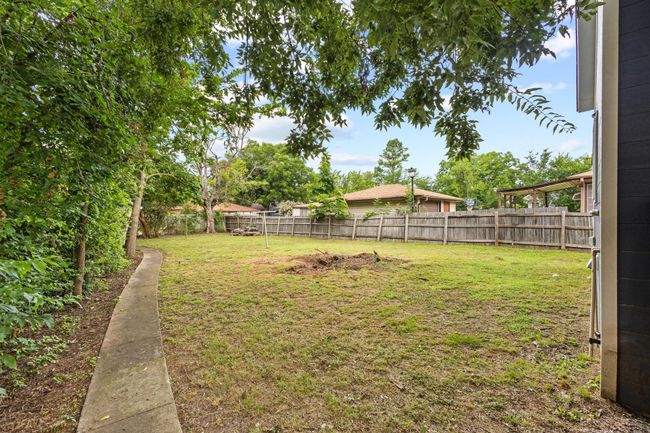 1710 S Walnut St, House other with 2 bedrooms, 2 bathrooms and null parking in Sherman TX | Image 30