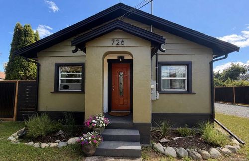 726 Bruce Ave, Nanaimo, BC, V9R3Z4 | Card Image