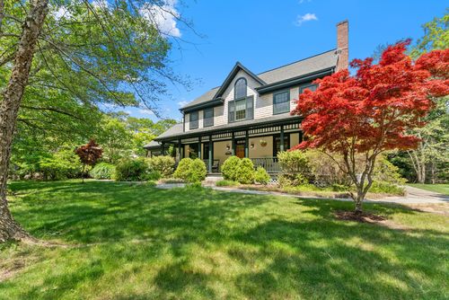 23 Crowell Ln, Vineyard Haven, MA, 02568-6524 | Card Image