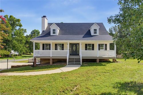 517 Union Pointe Ln, Lexington, NC, 27295-6493 | Card Image