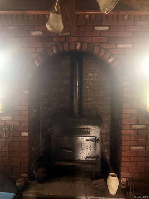 99 Brooklyn Ave, West Babylon, NY, 11704-1716 | Card Image