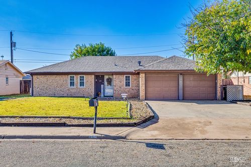 25 Dellwood Dr, San Angelo, TX, 76903-9107 | Card Image