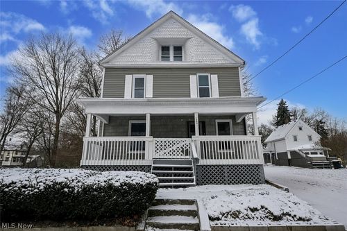 1060 Yale St, Akron, OH, 44301-1214 | Card Image