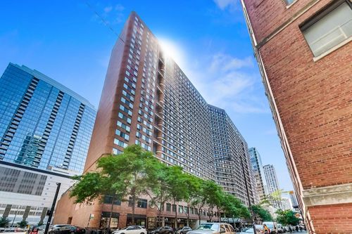 508-211 E Ohio St, Chicago, IL, 60611-3220 | Card Image