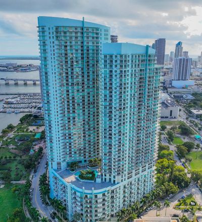 1803 - 1900 N Bayshore Dr, Condo with 1 bedrooms, 1 bathrooms and null parking in Miami FL | Image 1