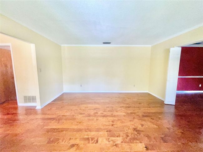 living room | Image 17