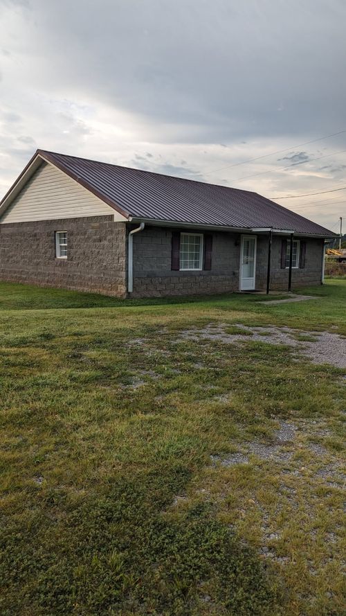 1102 Highway 79, Dover, TN, 37058-5962 | Card Image