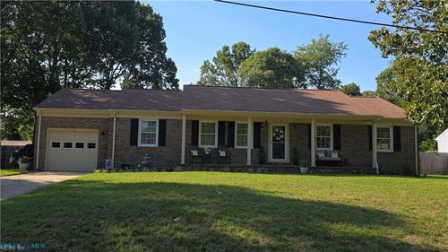 1709 Pine Tree Dr, Gloucester Point, VA, 23062-2522 | Card Image
