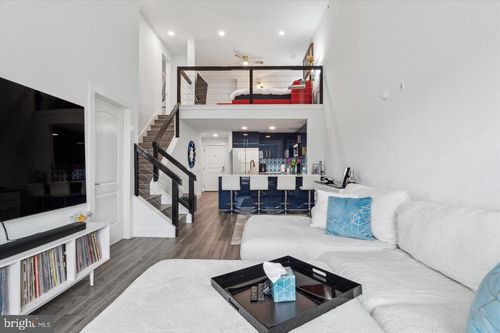 a1-2302 Lydia Hollow Dr, GLEN MILLS, PA, 19342-1065 | Card Image