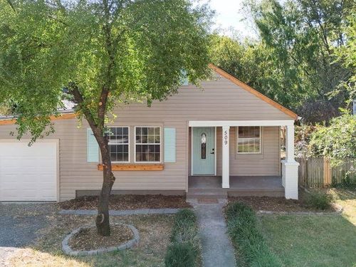 509 Randolph St, Staunton, VA, 24401-3536 | Card Image