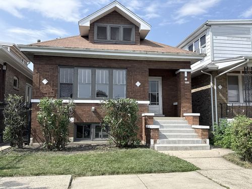 5022 W Schubert Avenue, Chicago, IL, 60639 | Card Image
