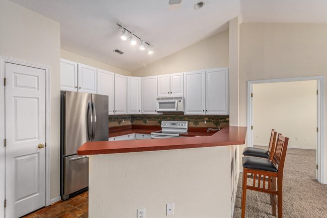 74 - 1493 Fox Pointe Cir, Condo with 2 bedrooms, 2 bathrooms and null parking in Ann Arbor MI | Image 8