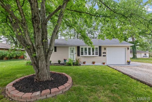 208 E Temple St, Freeburg, IL, 62243-1256 | Card Image