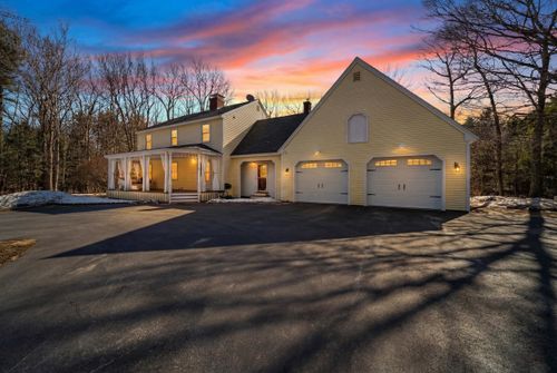 74 New Hampshire Route 107, Epsom, NH, 03234 | Card Image