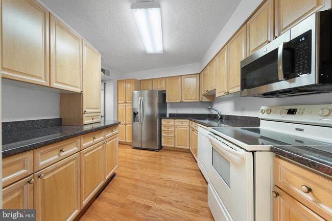 UNIT-503 - 19385 Cypress Ridge Ter, Condo with 2 bedrooms, 2 bathrooms and null parking in LEESBURG VA | Image 8