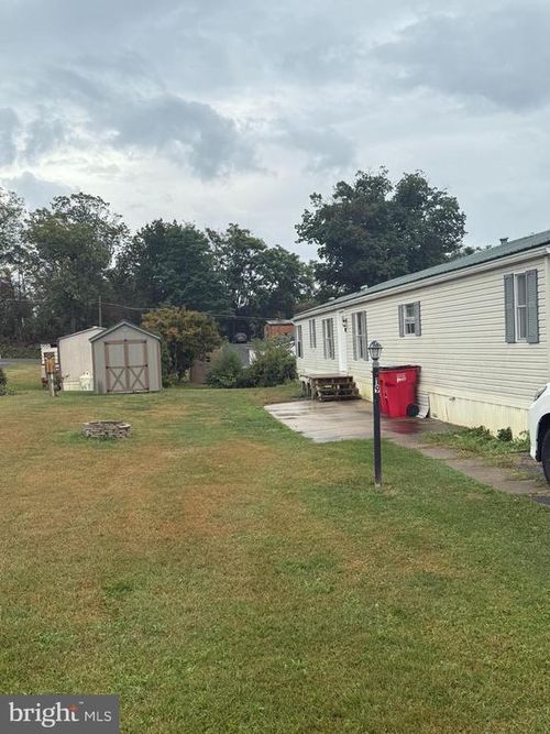 19 Short Ln, SHIPPENSBURG, PA, 17257-9453 | Card Image