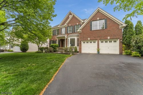 87 Crestview Dr, Clinton, NJ, 08809-2047 | Card Image