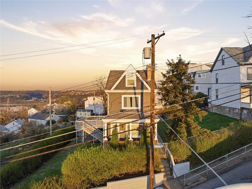 919 Eleanor St, Pittsburgh, PA, 15203-2460 | Card Image