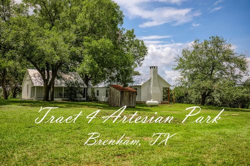 4 Artesian Park Ln, Brenham, TX, 77833 | Card Image