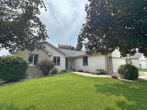 1025 Park Pl, Milton, WI, 53563-1382 | Card Image