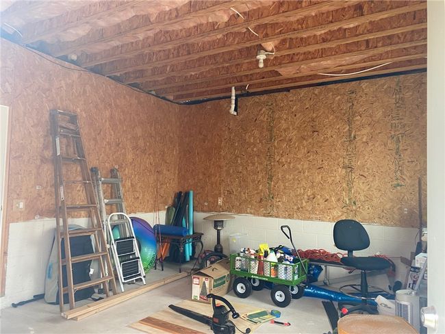 studio | Image 32
