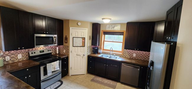 Walk-in pantry in the kitchen | Image 9