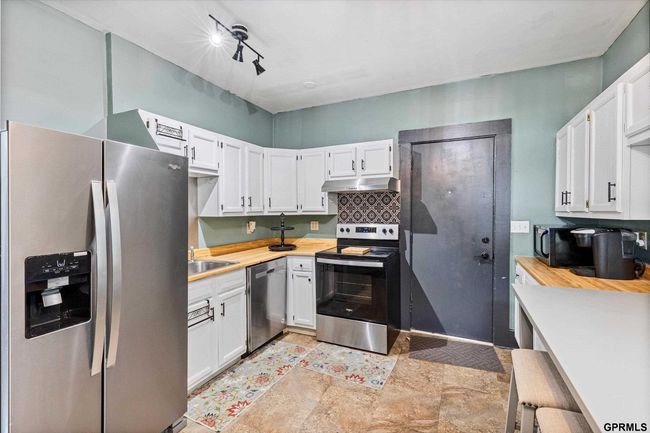 1516 S 29 Th St, House other with 4 bedrooms, 3 bathrooms and 5 parking in Omaha NE | Image 14