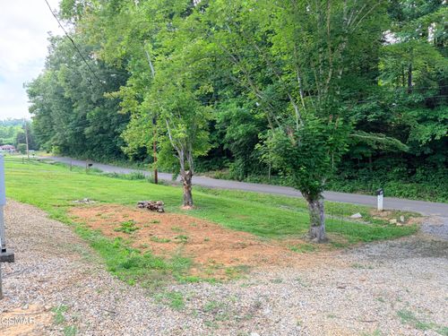 1361 Lower English Creek Rd, Newport, TN, 37821-6906 | Card Image