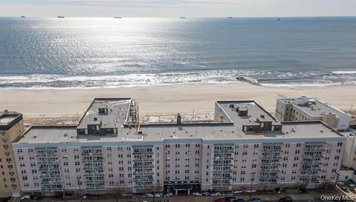 3s-522 Shore Rd, Long Beach, NY, 11561-4555 | Card Image
