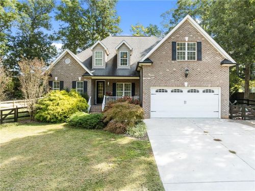 308 Trollinger St, Randleman, NC, 27317-1442 | Card Image