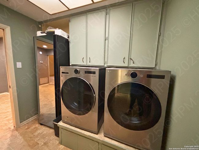 5837 Northgap St, House other with 4 bedrooms, 3 bathrooms and null parking in Windcrest TX | Image 9