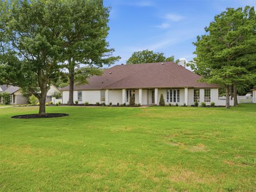 105 Meadow Oak Ct, Double Oak, TX, 75077-8263 | Card Image