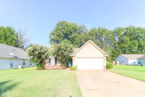 724 Crescent Cv, Jonesboro, AR, 72401-7082 | Card Image