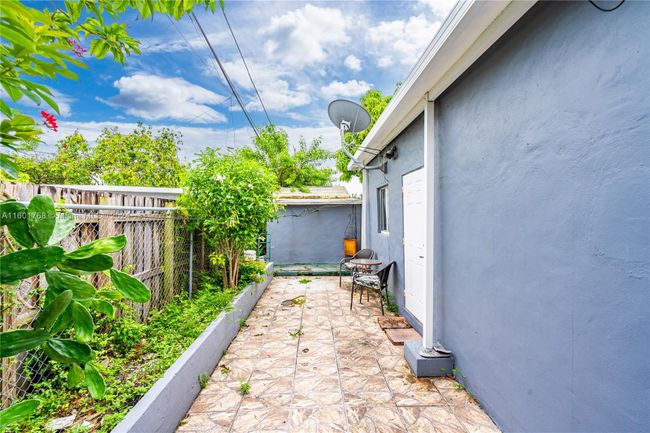 421 Nw 34th Ave, House other with 3 bedrooms, 2 bathrooms and null parking in Miami FL | Image 21