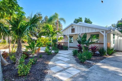 607 37th St W, BRADENTON, FL, 34205-2435 | Card Image