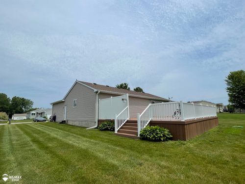 9352 Sandy Hollow Ln, Davison, MI, 48423-8433 | Card Image