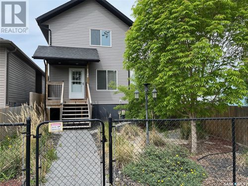 1148 Wallace St, Regina, SK, S4N3Y9 | Card Image