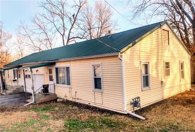 1407 & 1409 Brown Avenue, Home with 0 bedrooms, 0 bathrooms and 2 parking in Osawatomie KS | Image 2