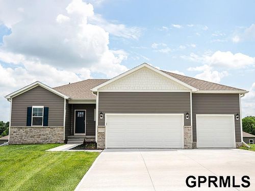 17048 Craig St, Bennington, NE, 68007-1873 | Card Image